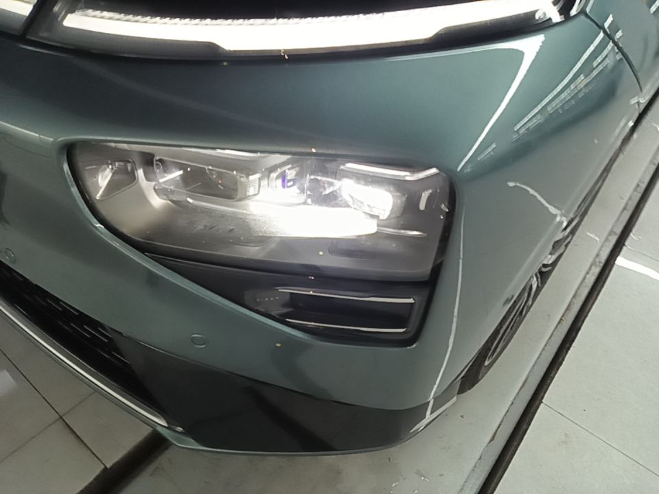 Xpeng G9 · 240489 · view 9