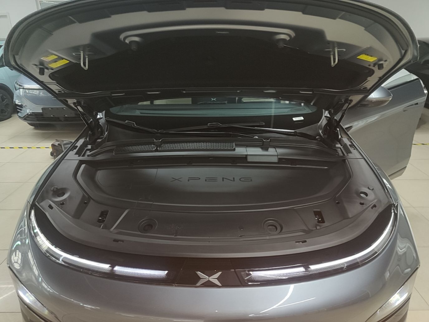 Xpeng G6 · 150106 · view 21
