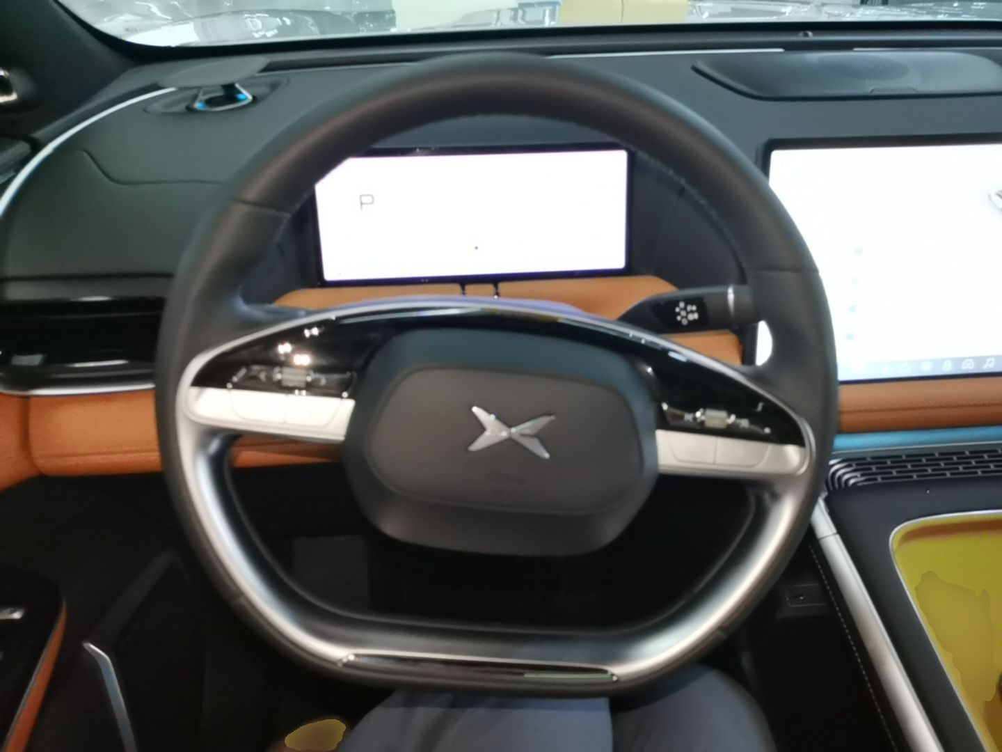 Xpeng G9 · 330511 · view 8
