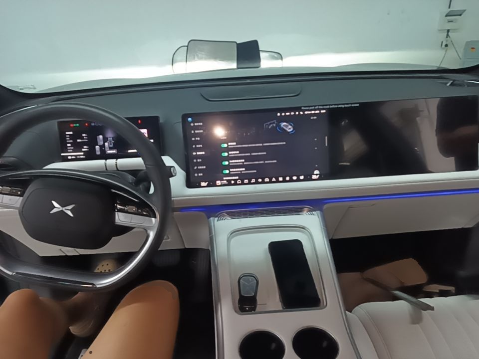 Xpeng G9 · 240489 · view 5